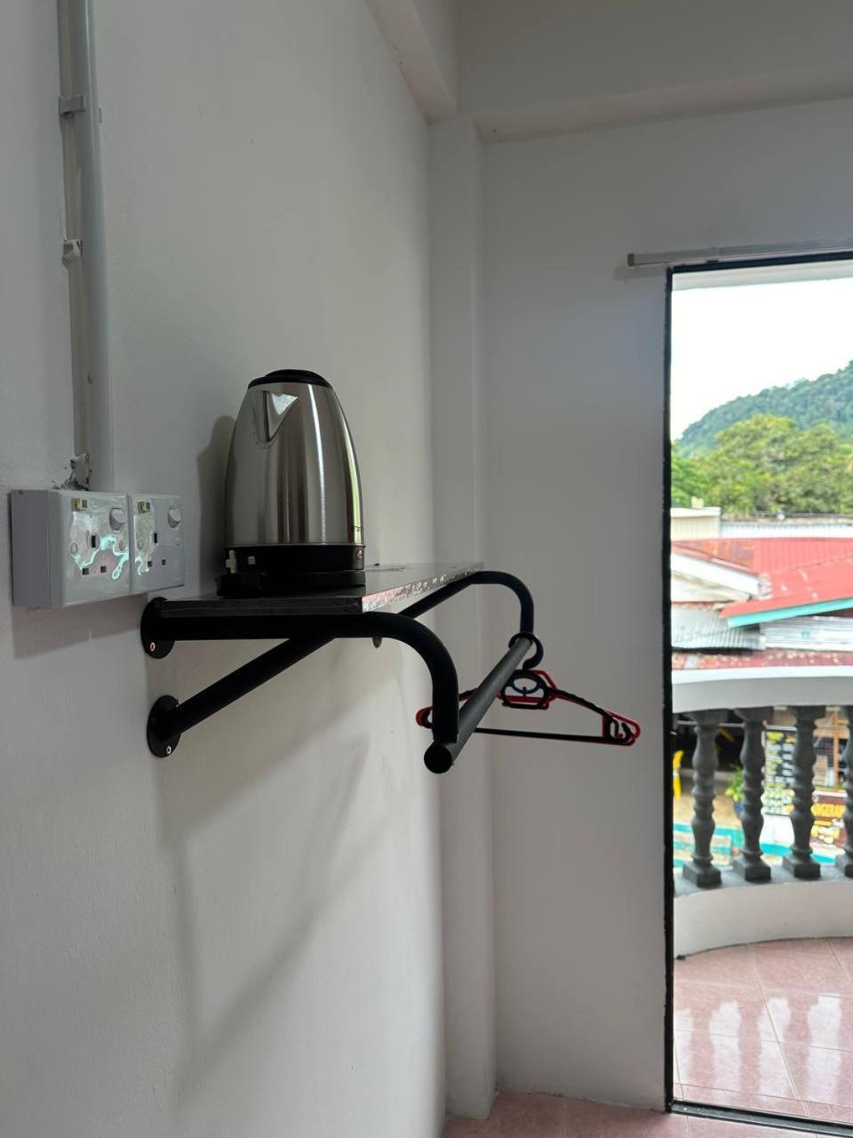 Teresek View Motel Kuala Tahan Exterior foto